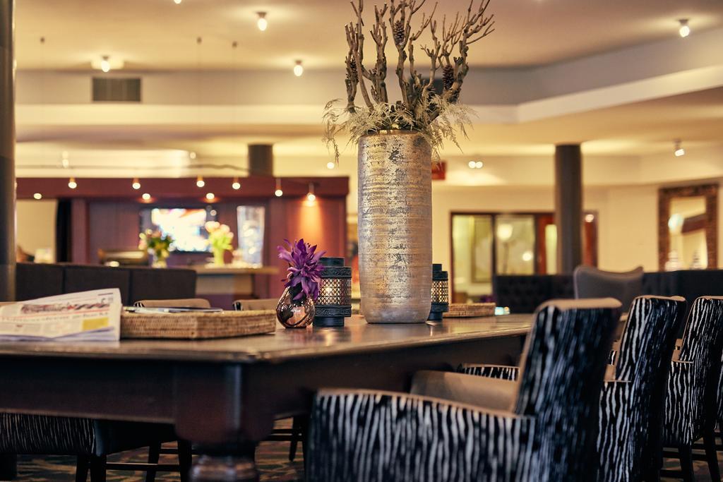 Hampshire Hotel - Newport Хюйцен Экстерьер фото
