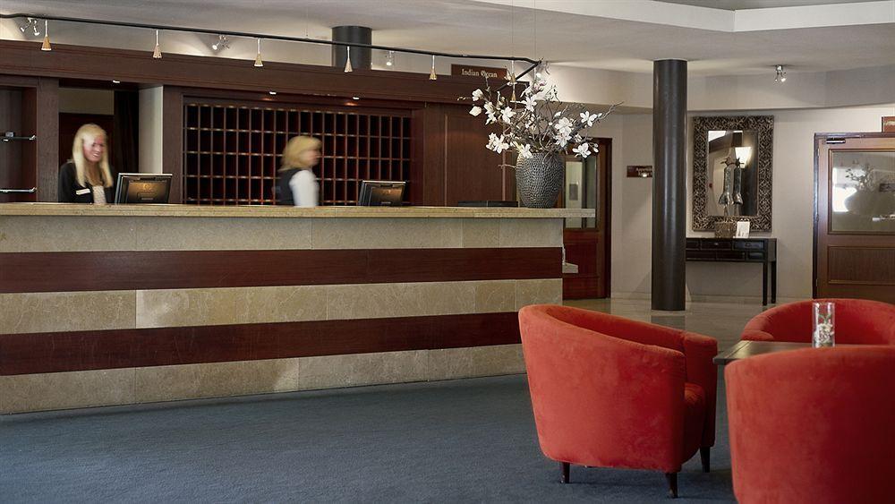 Hampshire Hotel - Newport Хюйцен Экстерьер фото